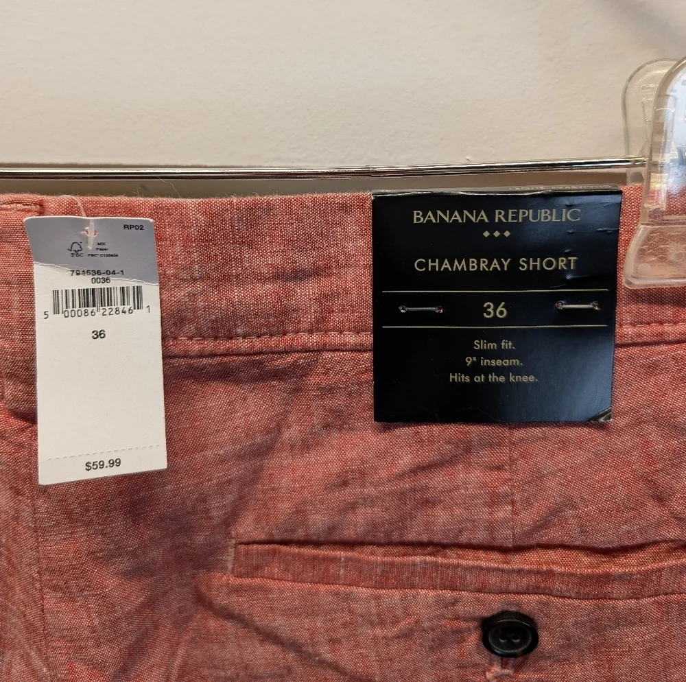 Banana Republic Men's Shorts Red Chambray 9 Inch Cotton Size 36 NWT